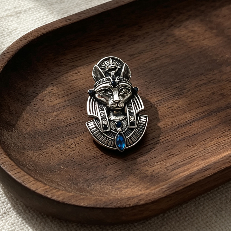 Broche de lapela com acabament - Cosplay Prop avaliação e preço